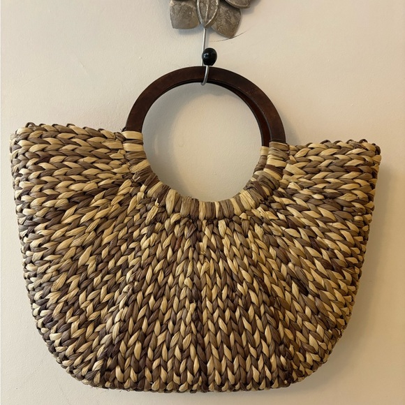 The Limited Woven Natural Fiber Wood Handle Large Tote - Picture 5 of 8